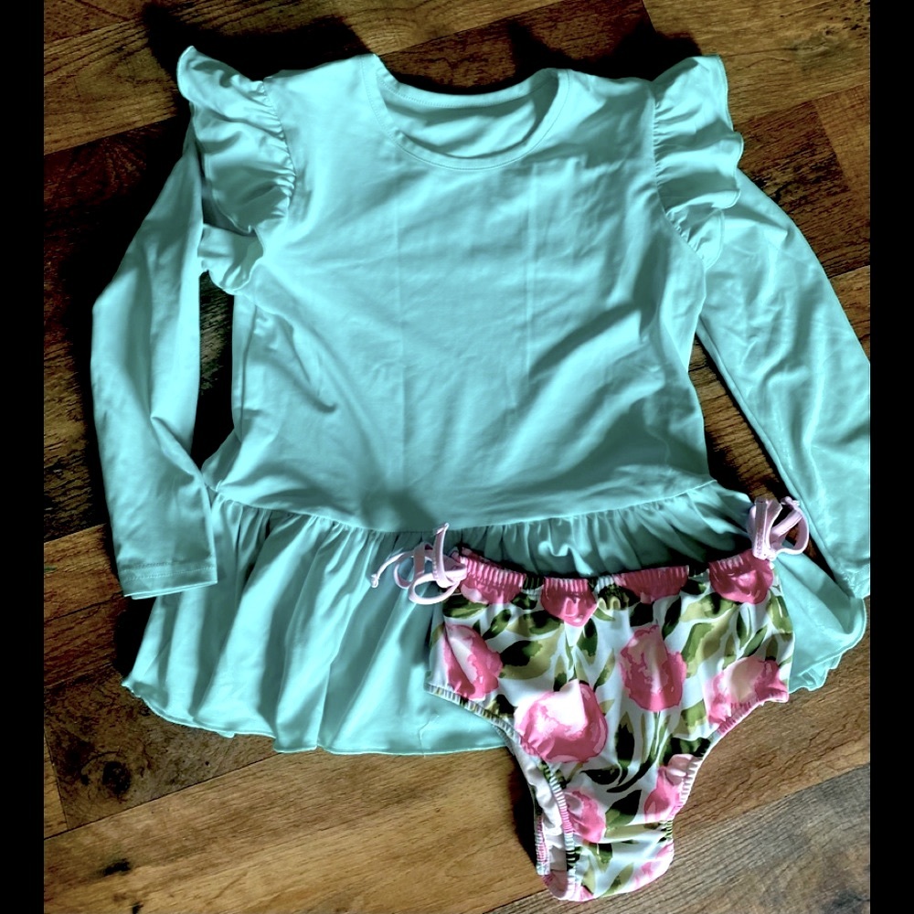 Shrimp & Grits Rashguard w swim